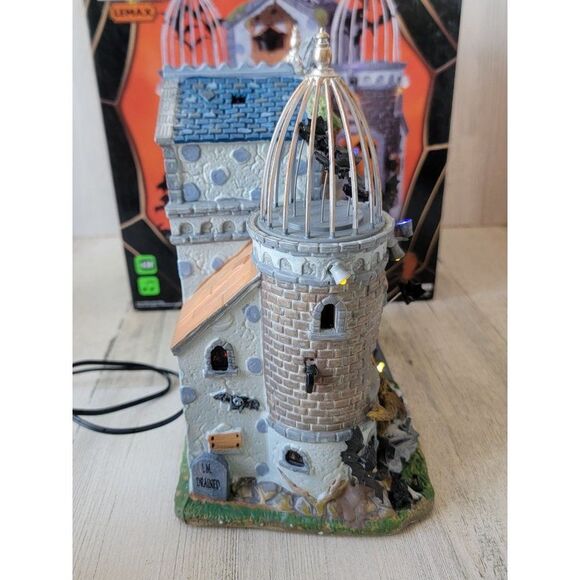 Lemax Vampire Bat Aviary 2011 spooky town Village accessory Halloween - Picture 8 of 12